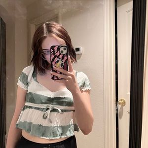 rue21 green and white top